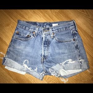 Authentic high waist Levi’s shorts 28/29 in waist